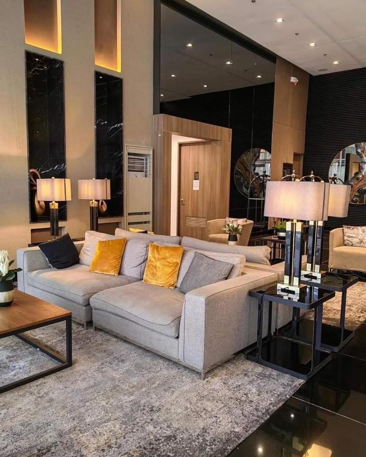 Cozy Crib @ Air Residences - Makati Макати Экстерьер фото