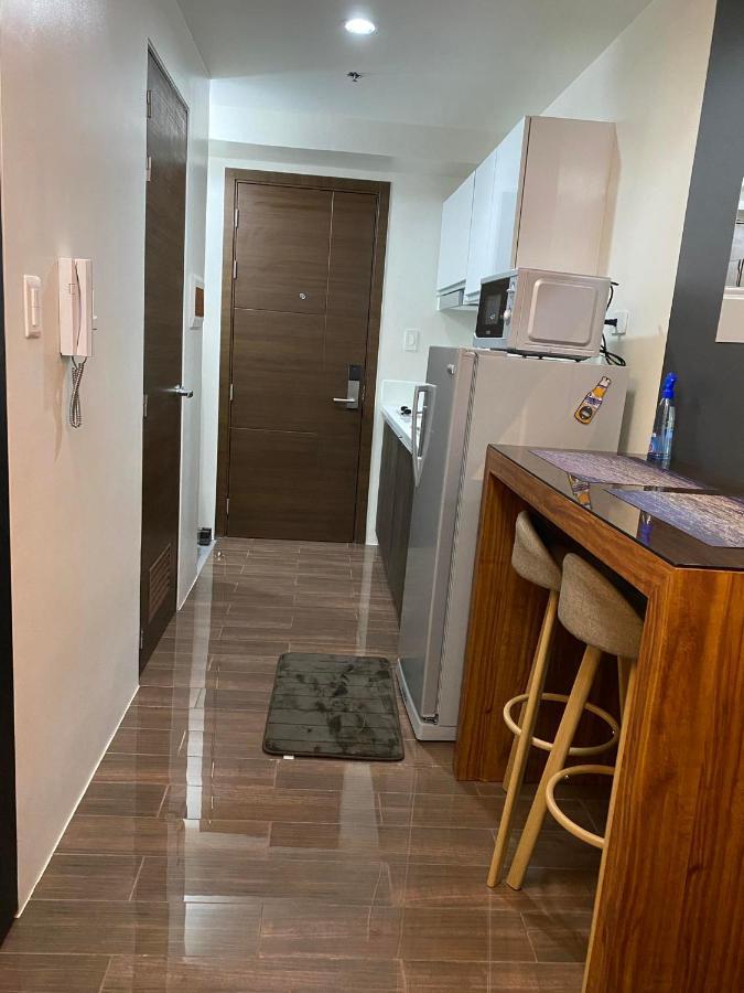 Cozy Crib @ Air Residences - Makati Макати Экстерьер фото
